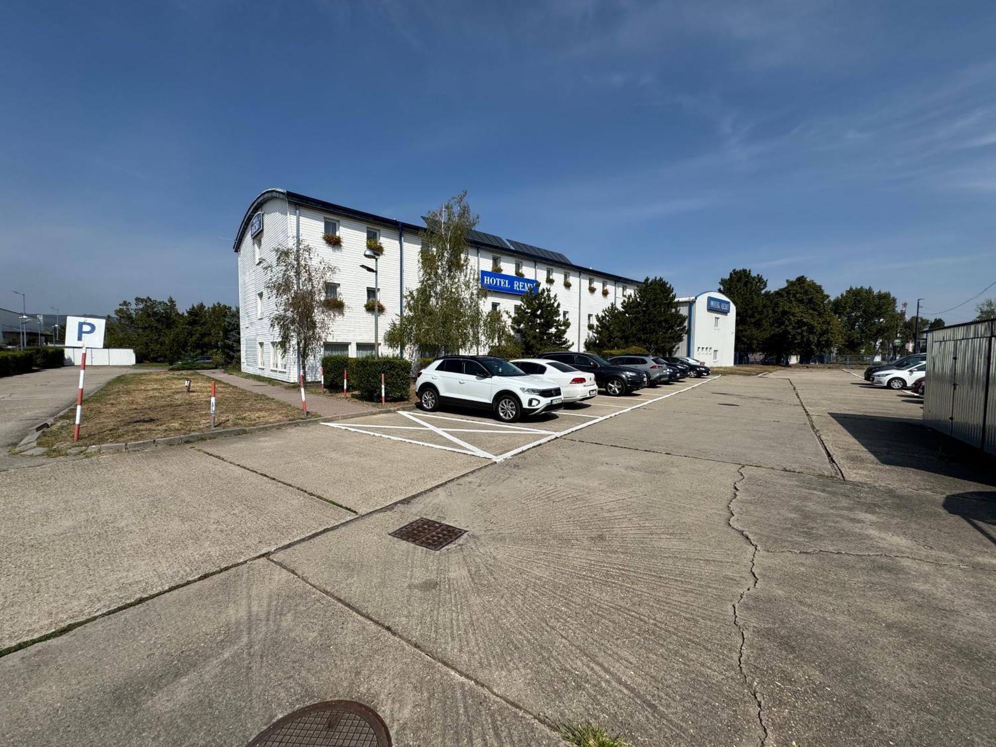 Hotel Remy Bratislava Exterior foto